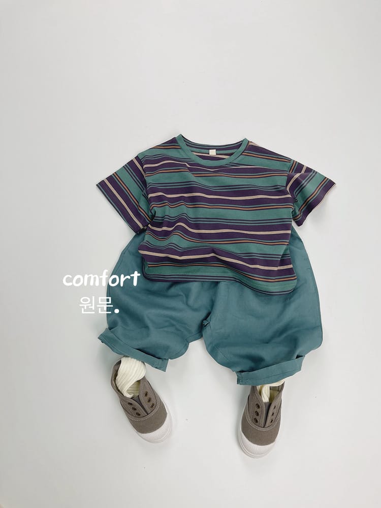 キッズ用ボーダー半袖Tシャツ、青緑ベースの配色ストライプ