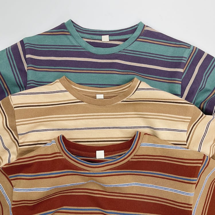 キッズ用レトロボーダー半袖Tシャツ、緑紫の配色と丸首