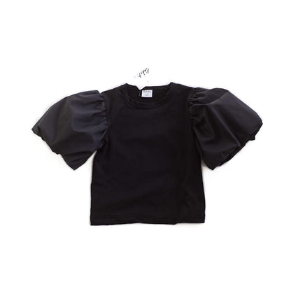 黒のキッズ用パフスリーブ半袖無地Tシャツ
