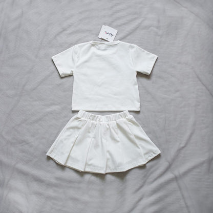 キッズ用Tシャツ＆プリーツスカートセット ホワイト、半袖Tとプリーツ風スカート