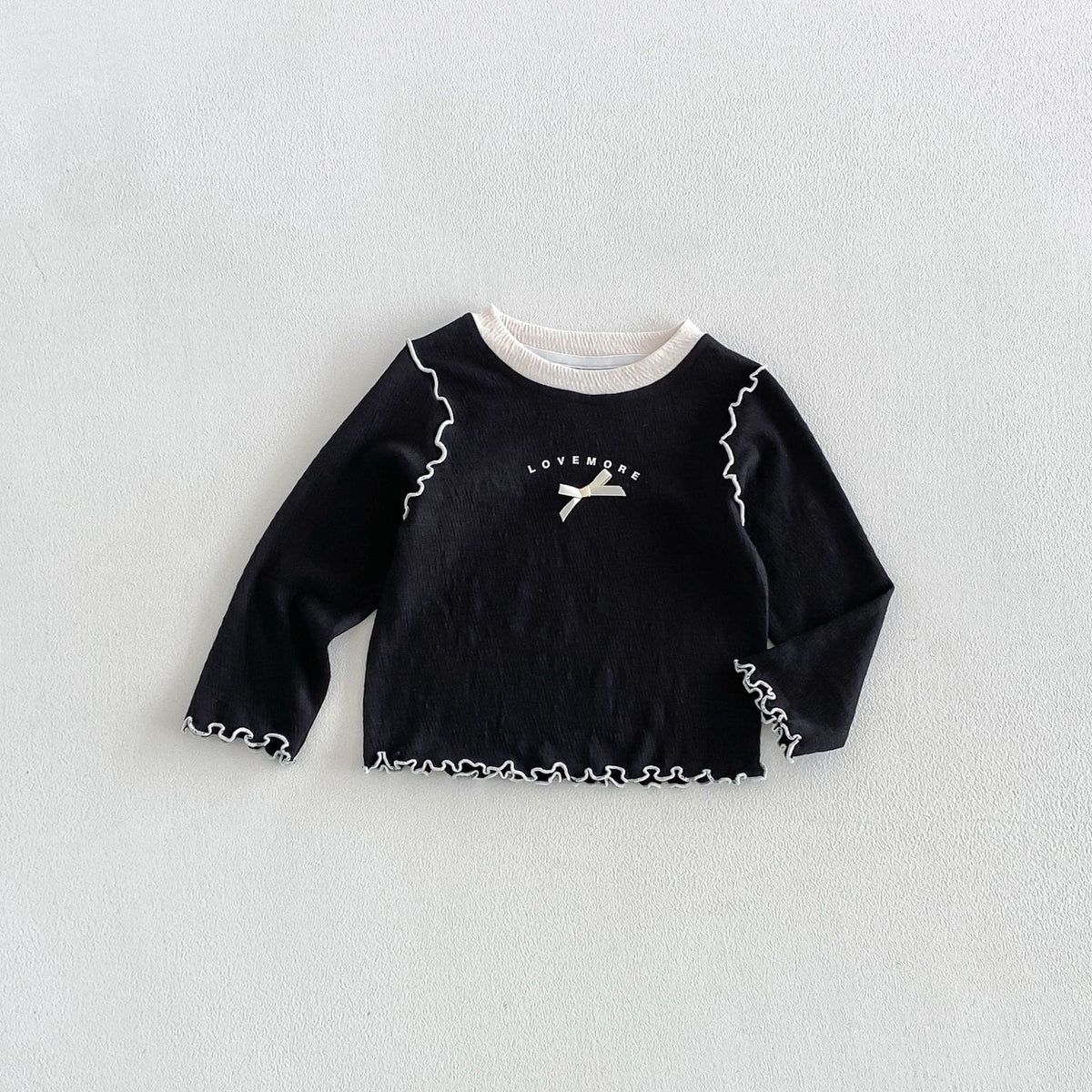 キッズ ロゴプリント長袖Tシャツ（黒）