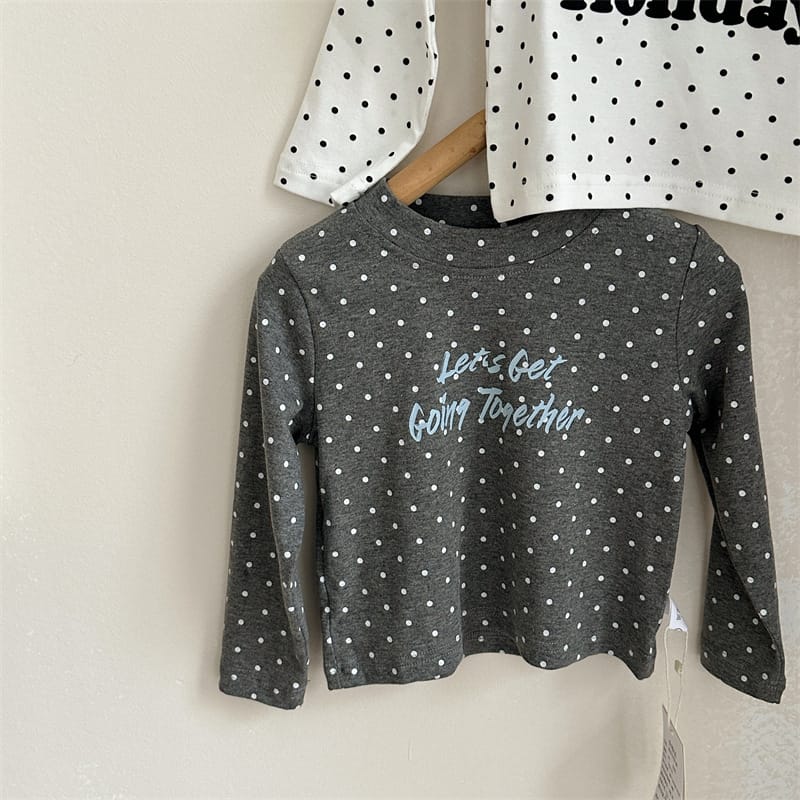 キッズ用グレードット柄長袖Tシャツ背面、Let's get Going Together