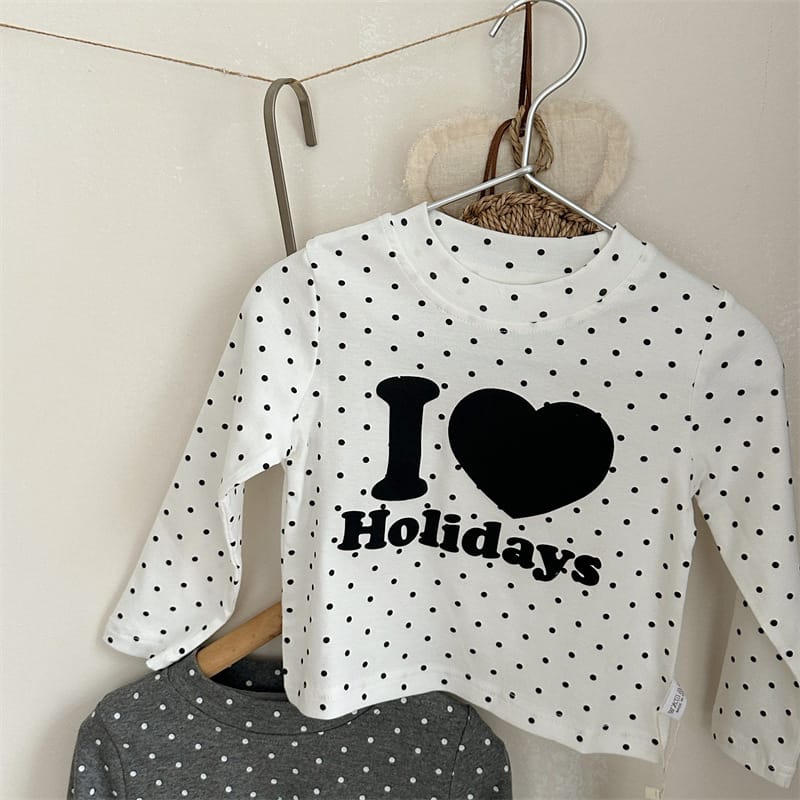 キッズ用白ドット柄ロゴプリント長袖Tシャツ、I♡Holidaysデザイン