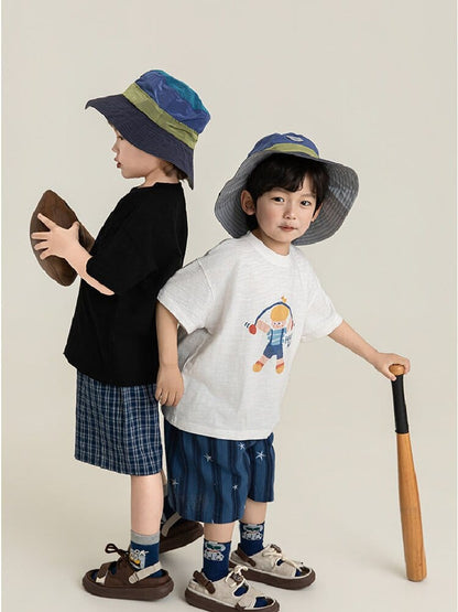 チェック柄の綿ショートパンツ（ネイビー系、子ども用）