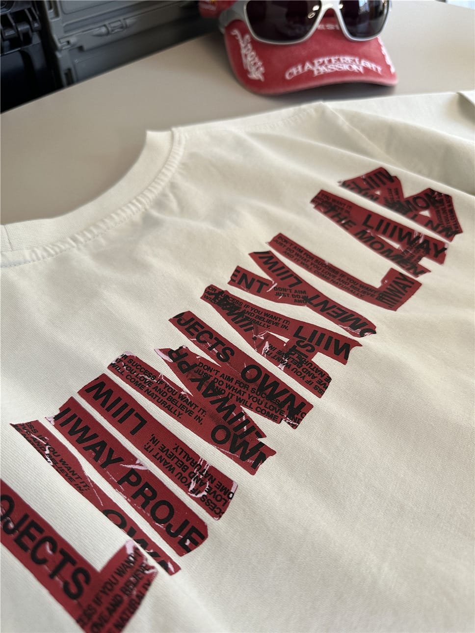Textured Graphic T-shirt 英字ロゴ 半袖Tシャツ【mh0012940】 snidols 半袖Tシャツ
