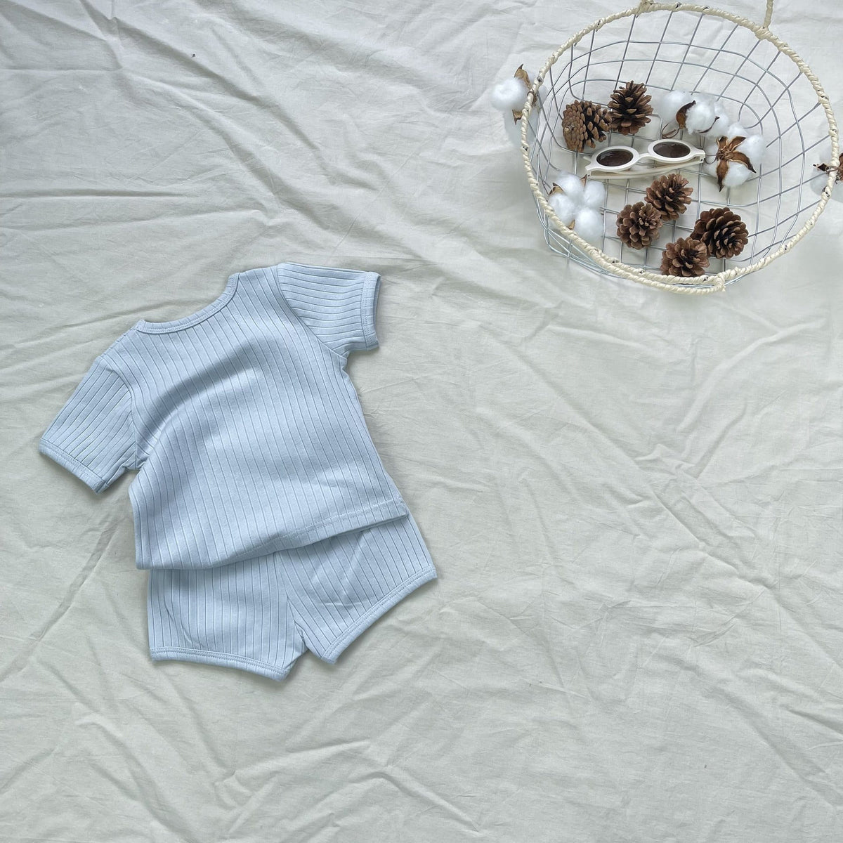 Textured Solid Color Set 半袖Tシャツ ショートパンツ【mh0012899】 yi nian ni 半袖セットアップ