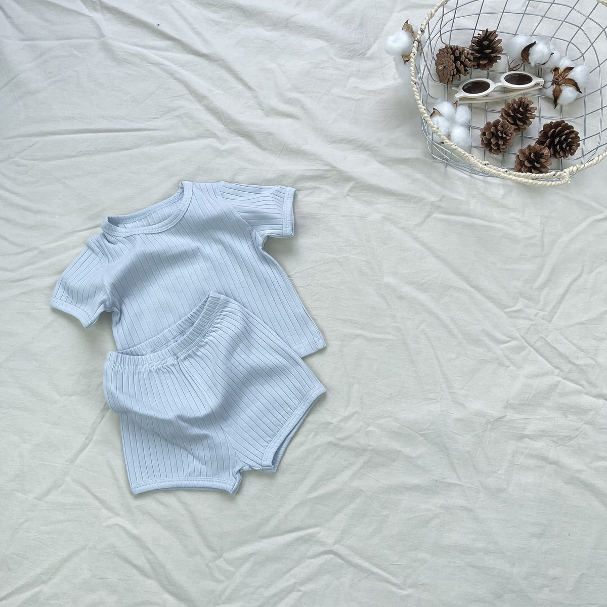 Textured Solid Color Set 半袖Tシャツ ショートパンツ【mh0012899】 yi nian ni 半袖セットアップ
