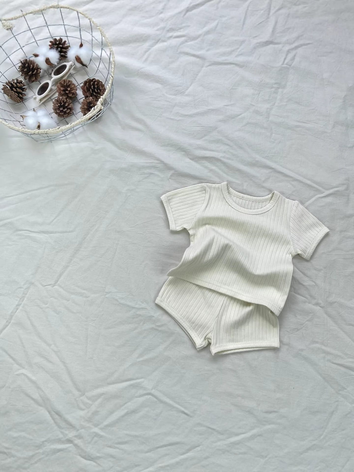 Textured Solid Color Set 半袖Tシャツ ショートパンツ【mh0012899】 yi nian ni 半袖セットアップ