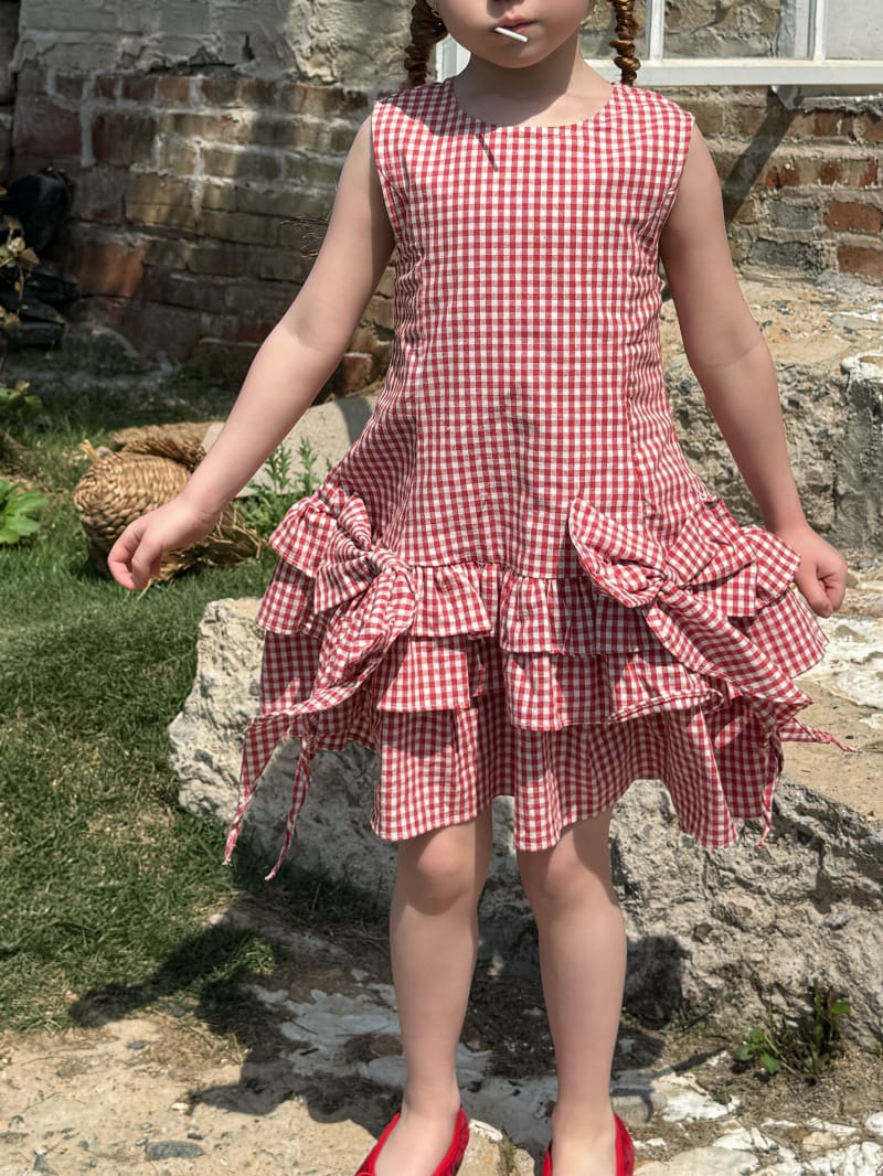 Tiered Ruffle Plaid Sundress ギンガムチェック ノースリーブワンピース【mh0012802】 Chengle ノースリーブワンピース