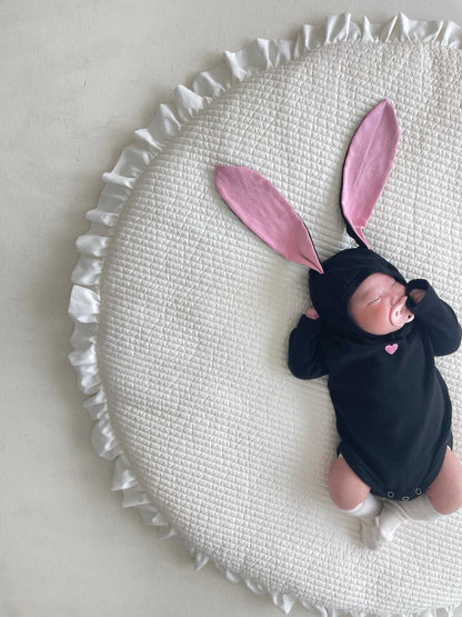 長袖ロンパース Black / 66cm ハートアクセント長袖ロンパース+うさ耳ボンネット帽子セット【mh0011198】