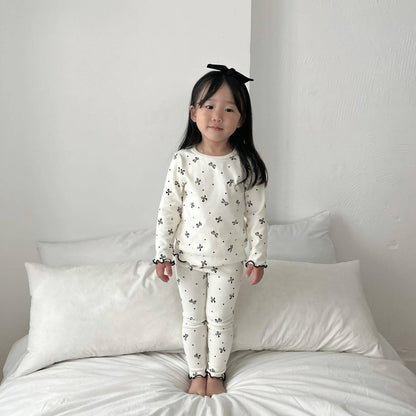 長袖パジャマ Creamy White / 80cm リボンプリントメロウフリルセットアップ パジャマ 2点セット【mh0011201】