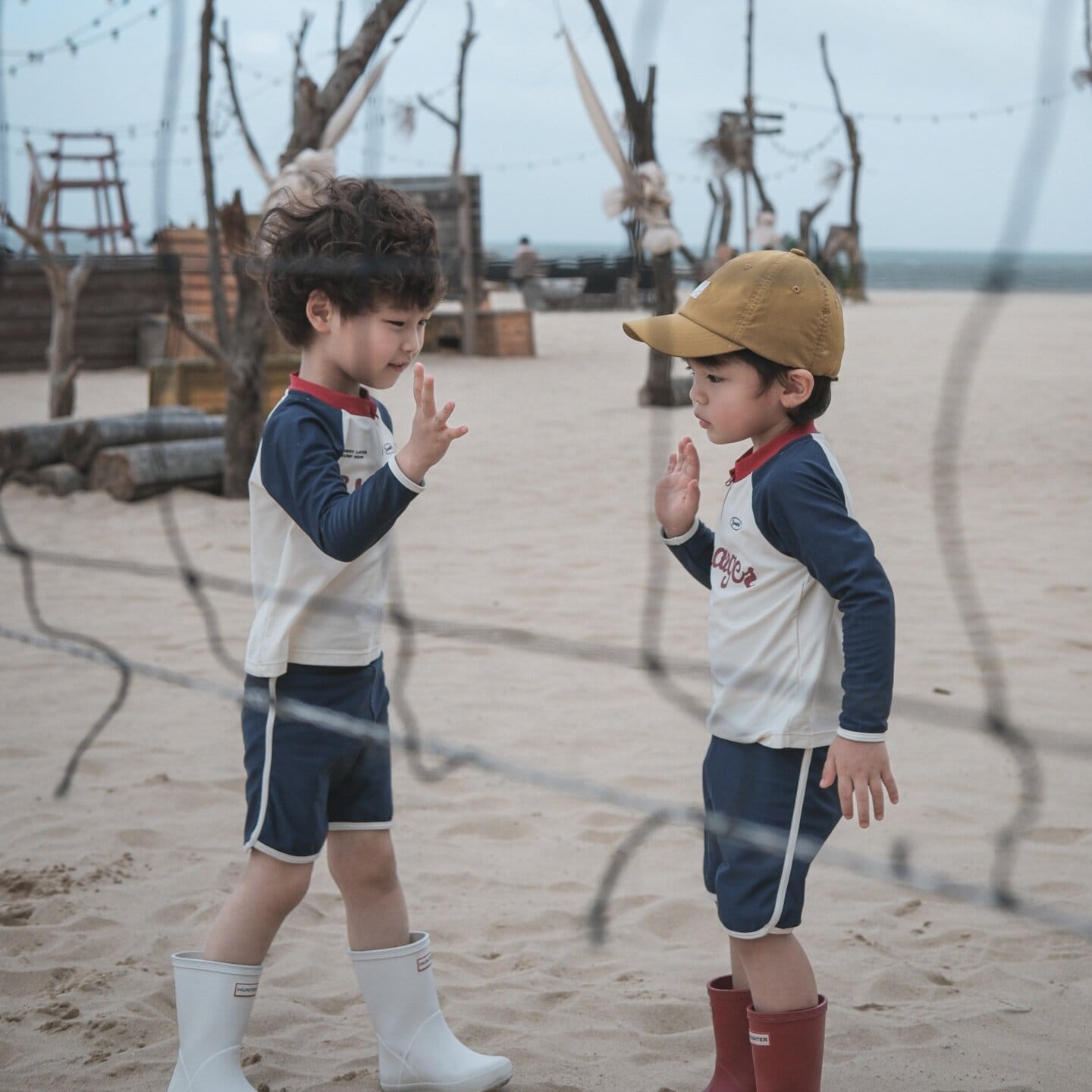Two-Piece Long-Sleeve Sun Protection Swimsuit ラグラン 長袖水着 ショートパンツ【mh0013330】 mamahalo kids ベビー用水着