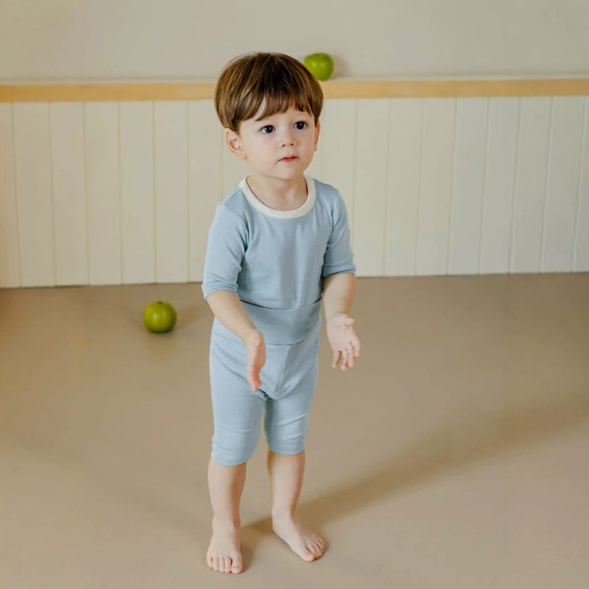 Two-Tone Minimalist Loungewear Set 半袖Tシャツ クロップドパンツ ルームウエア【mh0013610】 BBAMMA 半袖パジャマ