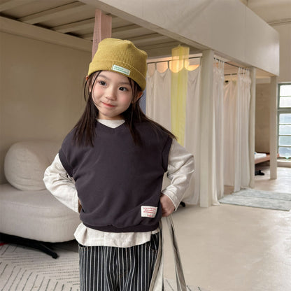 キッズ用ダークカラーのルーズVネックスウェットベスト