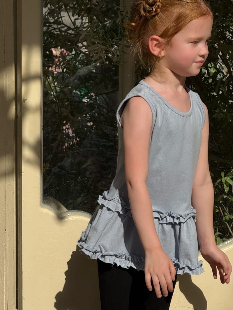 Versatile Sleeveless Knit T-Shirt Ruffled Skirt ラッフル ノースリーブTシャツ【mh0013268】 Chengle タンクトップ・キャミソール・ノースリーブトップス