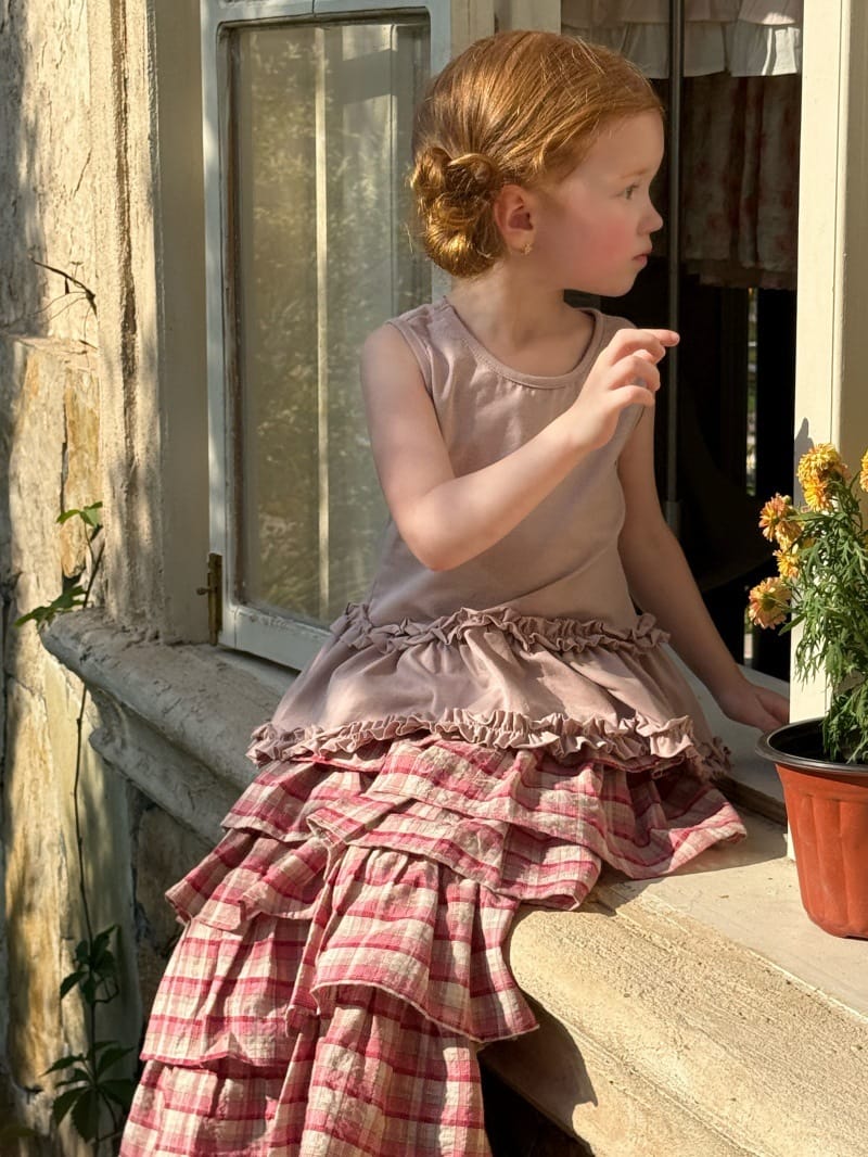 Versatile Sleeveless Knit T-Shirt Ruffled Skirt ラッフル ノースリーブTシャツ【mh0013268】 Chengle タンクトップ・キャミソール・ノースリーブトップス