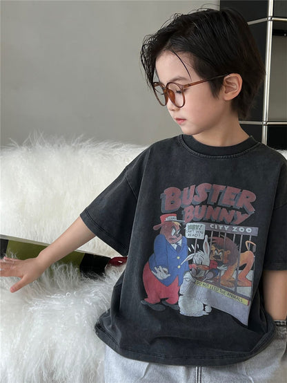 ダークグレーの半袖Tシャツ、前面にアニマルイラストの大きなプリント