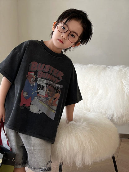 ダークグレー半袖Tシャツ、胸元にバニーと動物のビンテージ風プリント