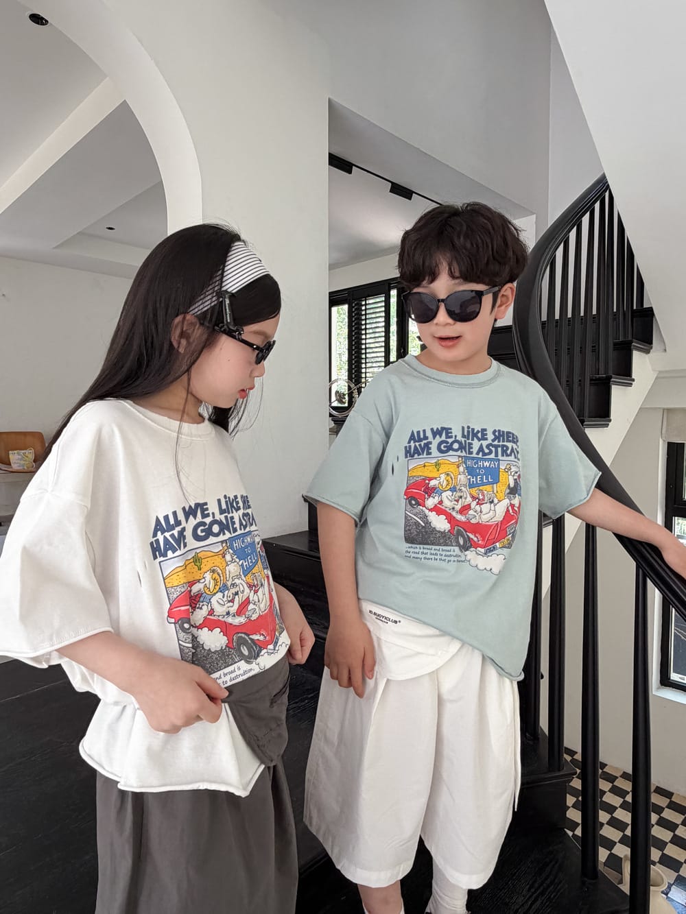 Vintage Sheep Graphic Oversized Top アメコミプリント 半袖Tシャツ【mh0013522】 KUMAI.KIDS 半袖Tシャツ