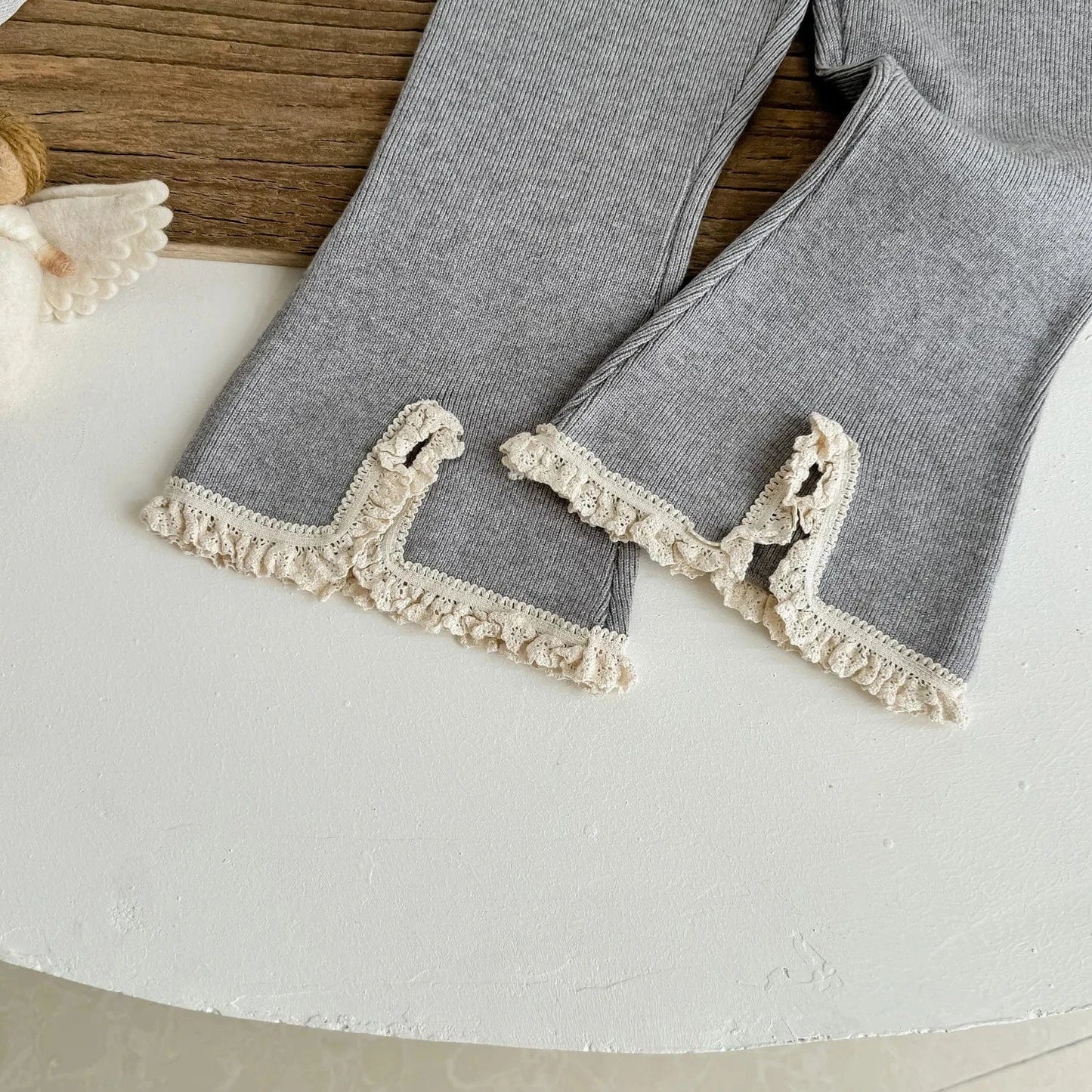 レギンスパンツ キッズパンツ レースフリルフロントスリットフレアレギンスパンツ 3カラー【mh0006744】