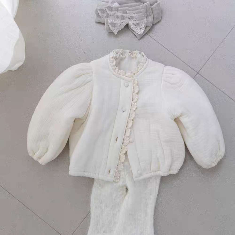 ショートコート・ジャケット・ジャンパー 長袖ブルゾン | メロウフリル | パフ袖中綿アウター | フェミニン【mh0011477】