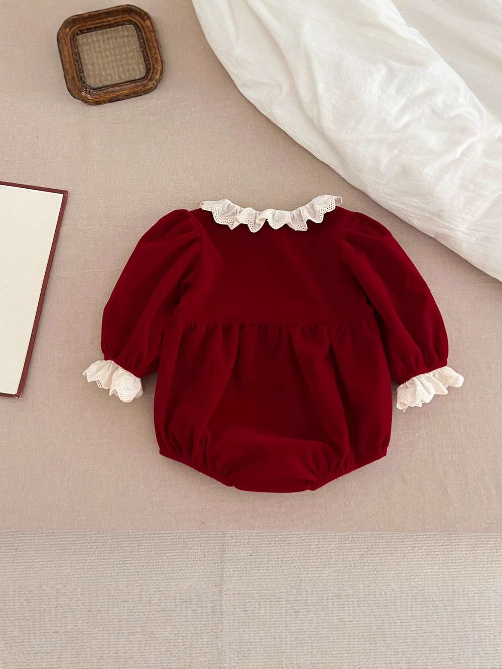 長袖ワンピース ベロア長袖ロンパース/ワンピース | レース襟パフ袖 | 姉妹リンクコーデ【mh0011488】