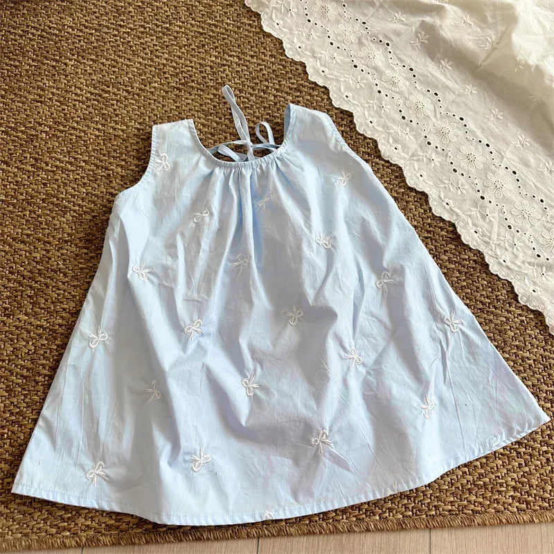 ノースリーブワンピース Blue / 18M (80) キッズワンピース ノースリーブルーズワンピース リボン刺繍 ブルー【mh0006022】