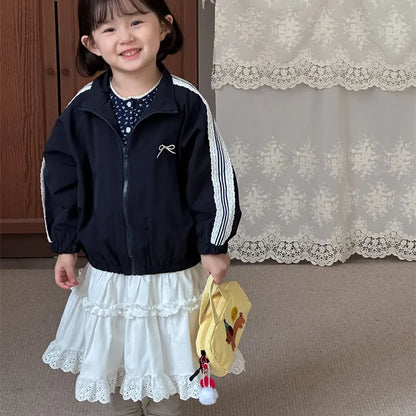 ショートコート・ジャケット・ジャンパー リボン刺繍サイドレースジップアップジャケット【mh0011252】