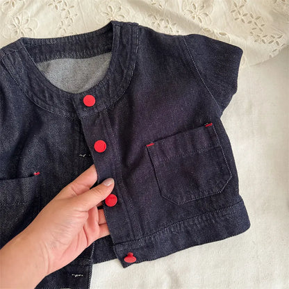 ショートコート・ジャケット・ジャンパー ボタンアクセントノーカラーショートデニムジャケット【mh0011271】