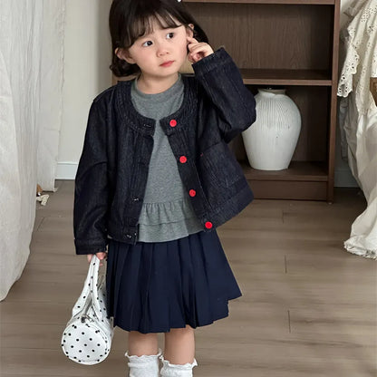 ショートコート・ジャケット・ジャンパー ボタンアクセントノーカラーショートデニムジャケット【mh0011271】