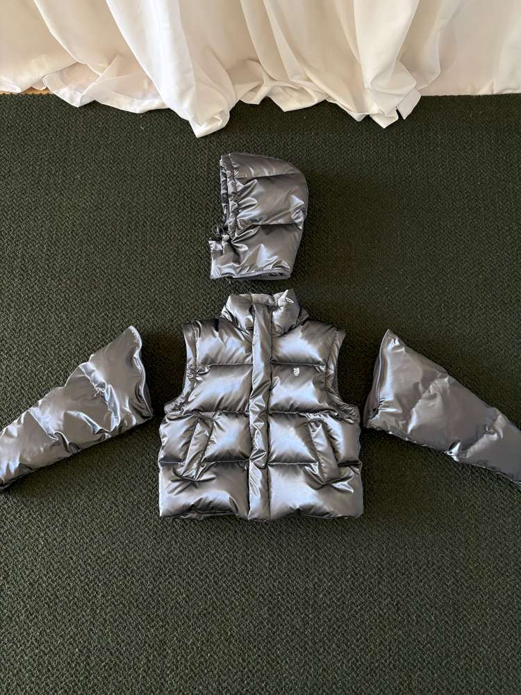 ショートコート・ジャケット・ジャンパー yummy&rocky | Detachable Sleeve Hooded Duck Down Jacket 4WAY仕様 デタッチャブル ダウンジャケット【mh0020039】