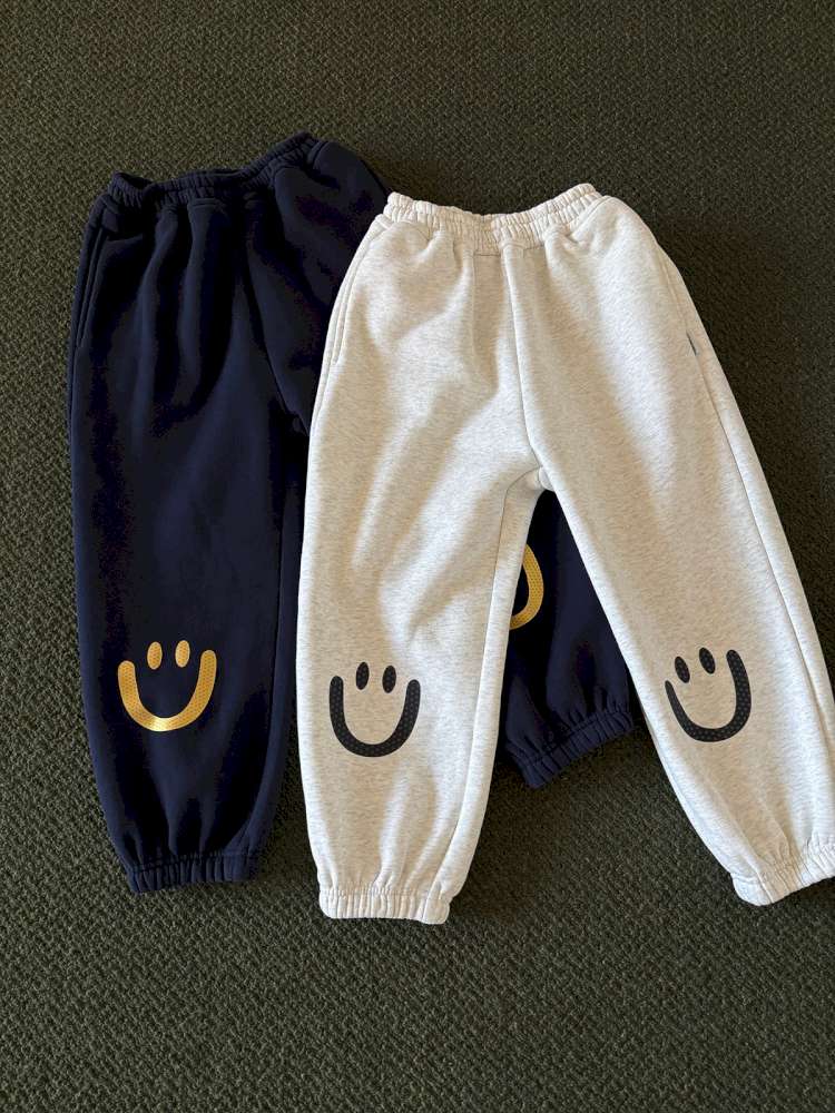 長袖セットアップ yummy&rocky | Grating Anti-Static Fleece Tracksuit スマイリープリント 裏起毛 セットアップ【mh0020055】