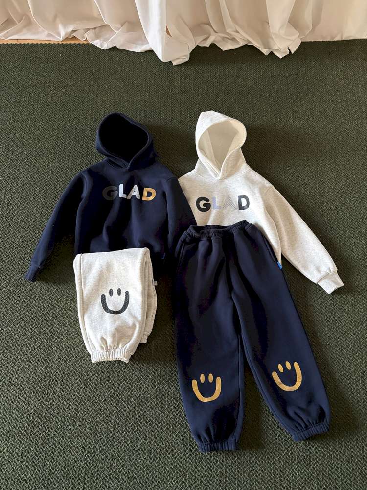 長袖セットアップ yummy&rocky | Grating Anti-Static Fleece Tracksuit スマイリープリント 裏起毛 セットアップ【mh0020055】