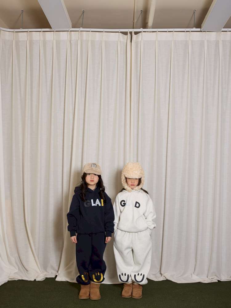 長袖セットアップ yummy&rocky | Grating Anti-Static Fleece Tracksuit スマイリープリント 裏起毛 セットアップ【mh0020055】