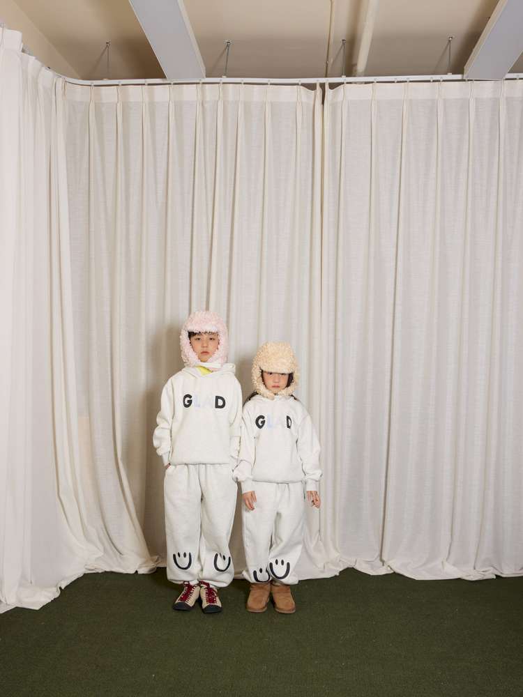 長袖セットアップ yummy&rocky | Grating Anti-Static Fleece Tracksuit スマイリープリント 裏起毛 セットアップ【mh0020055】