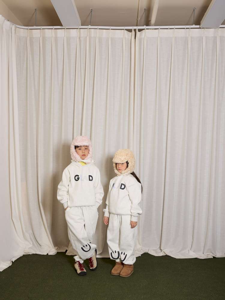 長袖セットアップ yummy&rocky | Grating Anti-Static Fleece Tracksuit スマイリープリント 裏起毛 セットアップ【mh0020055】