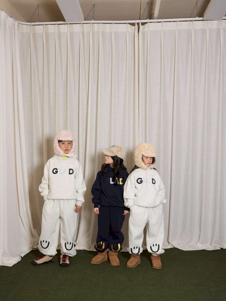 長袖セットアップ yummy&rocky | Grating Anti-Static Fleece Tracksuit スマイリープリント 裏起毛 セットアップ【mh0020055】