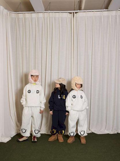 長袖セットアップ yummy&rocky | Grating Anti-Static Fleece Tracksuit スマイリープリント 裏起毛 セットアップ【mh0020055】