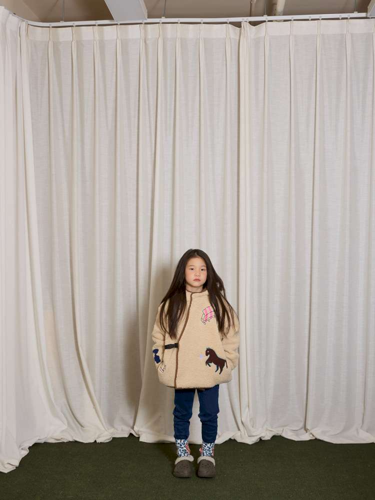 ショートコート・ジャケット・ジャンパー yummy&rocky | Thinsulate Patch Embroidery Alpaca Coat 刺繍入り アルパカ風 中綿コート【mh0020044】