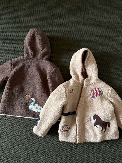 ショートコート・ジャケット・ジャンパー yummy&rocky | Thinsulate Patch Embroidery Alpaca Coat 刺繍入り アルパカ風 中綿コート【mh0020044】
