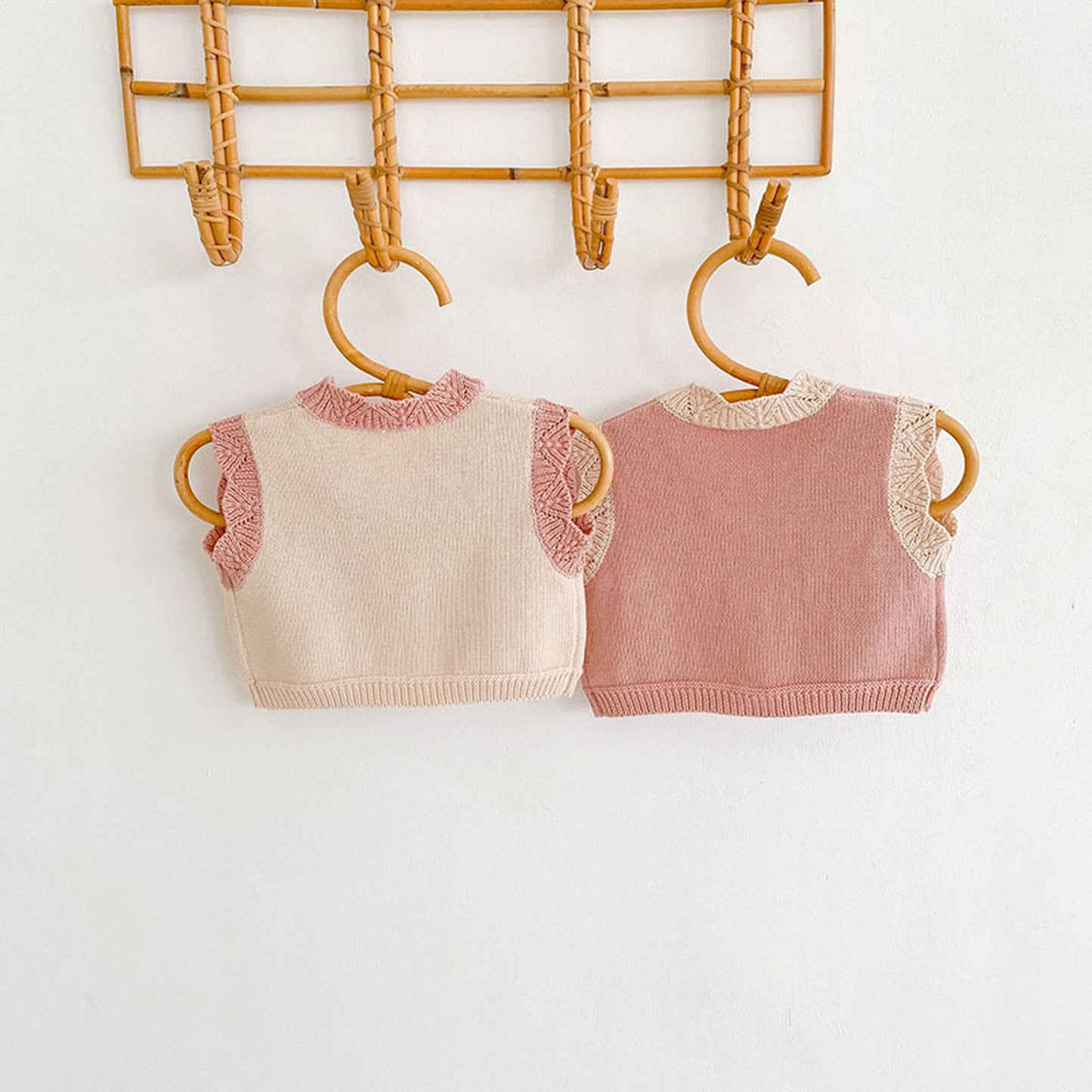 -ベビー フラワー 刺繍 ニット ベスト【mh0000067】 - mamahalo shop - ベスト -  べビー服 - 子供服 - 男の子 - 女の子