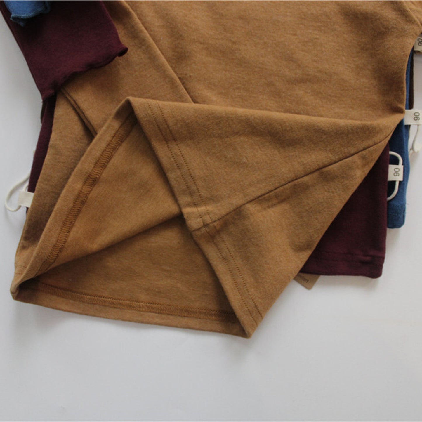 -キッズ フリルネック Tシャツ トップス【mh0000213】 - mamahalo shop - 長袖Tシャツ -  べビー服 - 子供服 - 男の子 - 女の子