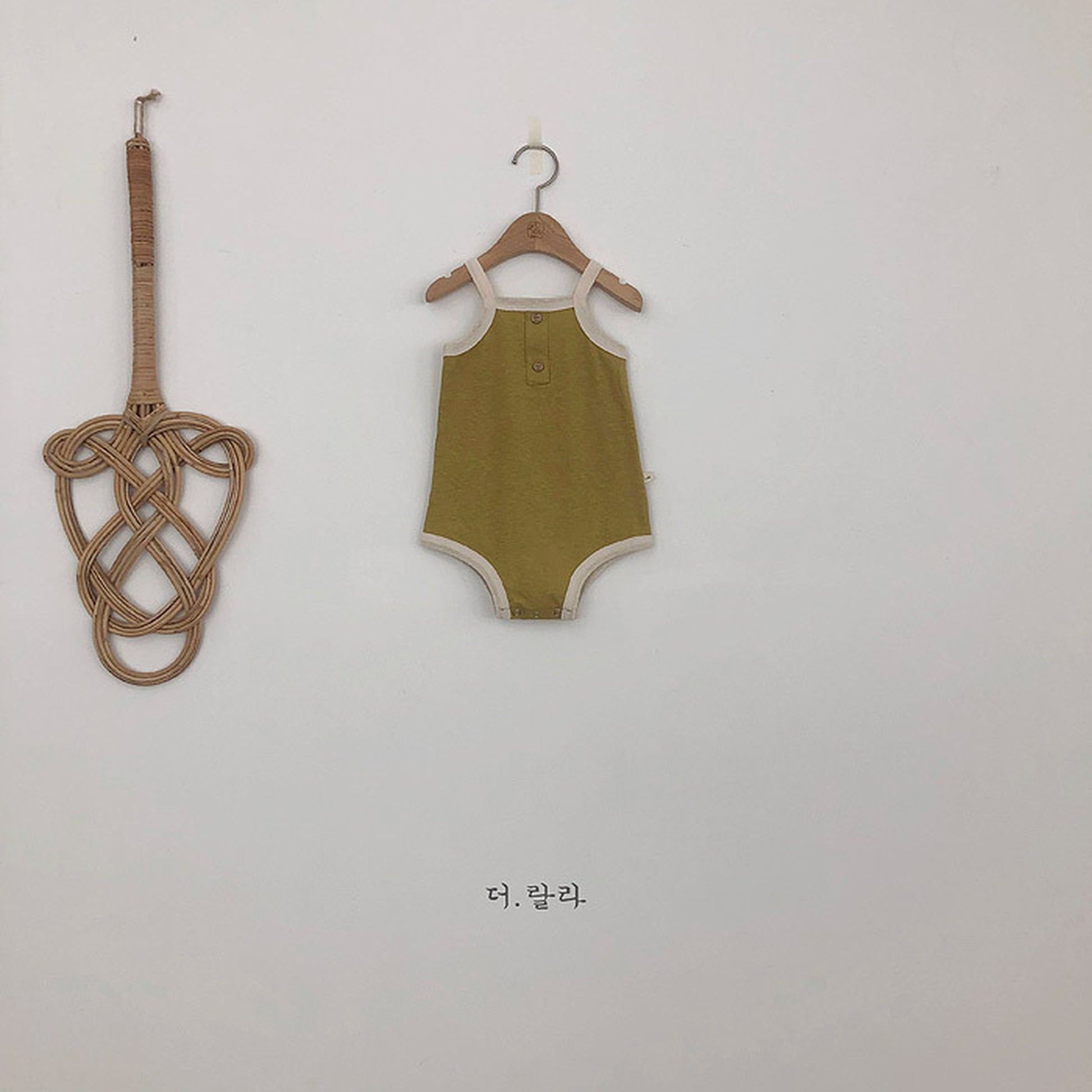 -ベビーロンパース キャミソールボディスーツ タンクロンパース 3カラー【mh0000535】 - mamahalo shop - ノースリーブロンパース -  べビー服 - 子供服 - 男の子 - 女の子