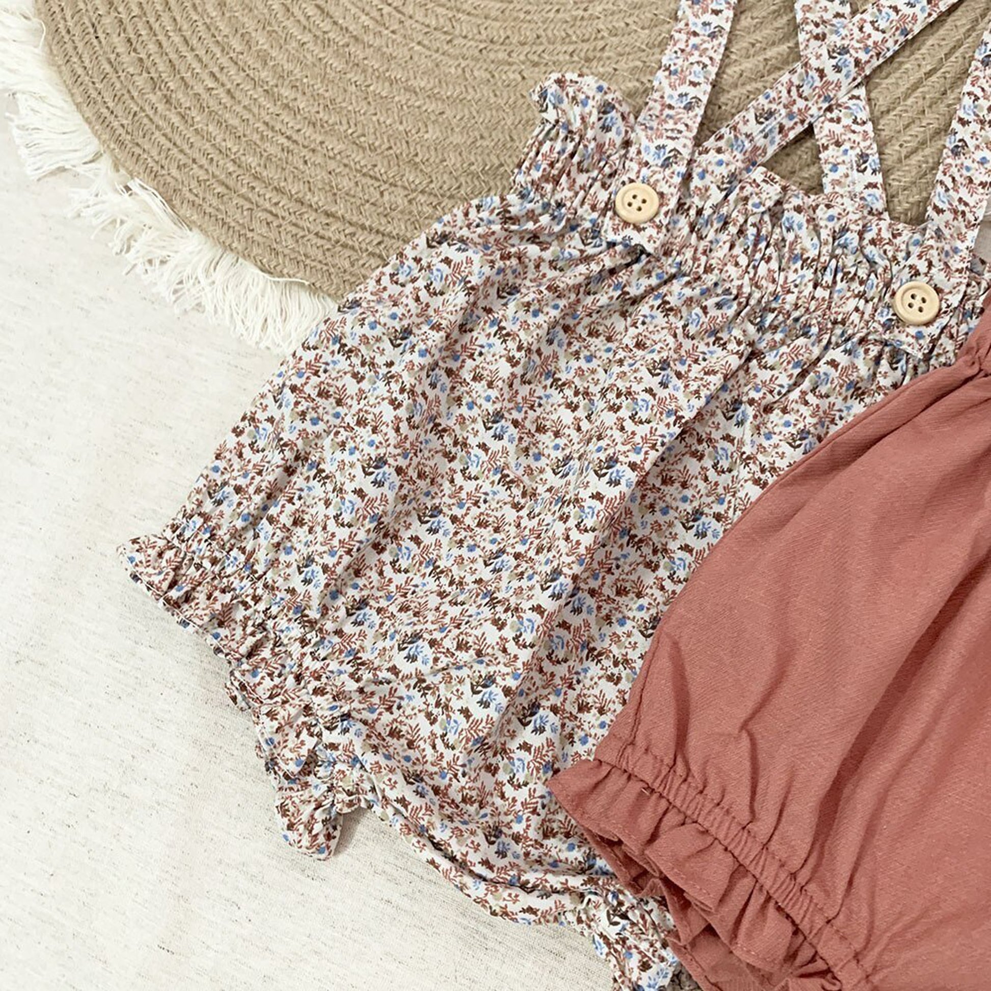 -ベビーキッズパンツ フラワー サスペンダー ブルマ フリル ショートパンツ - mamahalo shop - サロペットパンツ・サスペンダーパンツ -  べビー服 - 子供服 - 男の子 - 女の子