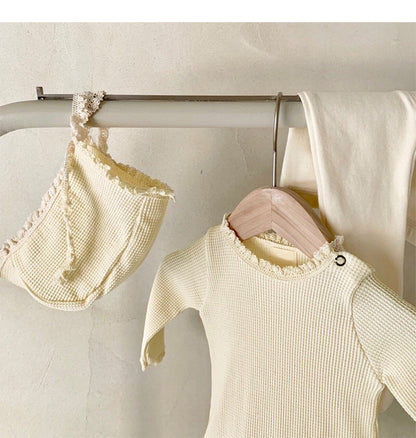 -ベビーロンパース ボンネットセット レース縁取り 長袖ロンパース 帽子セット 3カラー【mh0000388】 - mamahalo shop - 長袖ロンパース -  べビー服 - 子供服 - 男の子 - 女の子