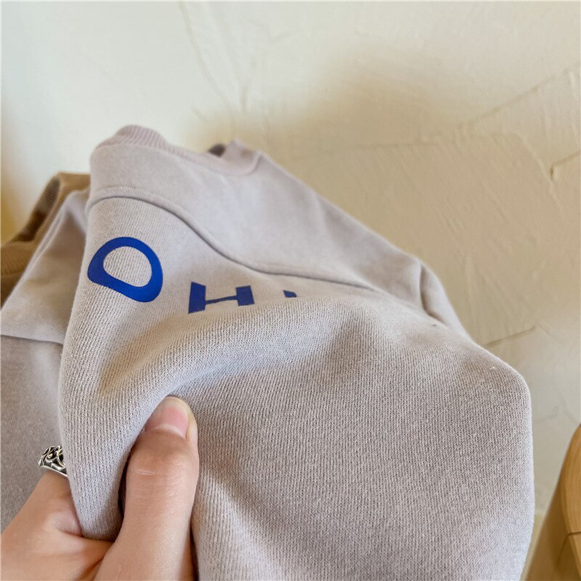 -キッズ レター ロゴ トップス スウェットシャツ【mh0000252】 - mamahalo shop - トレーナー・フーディ -  べビー服 - 子供服 - 男の子 - 女の子