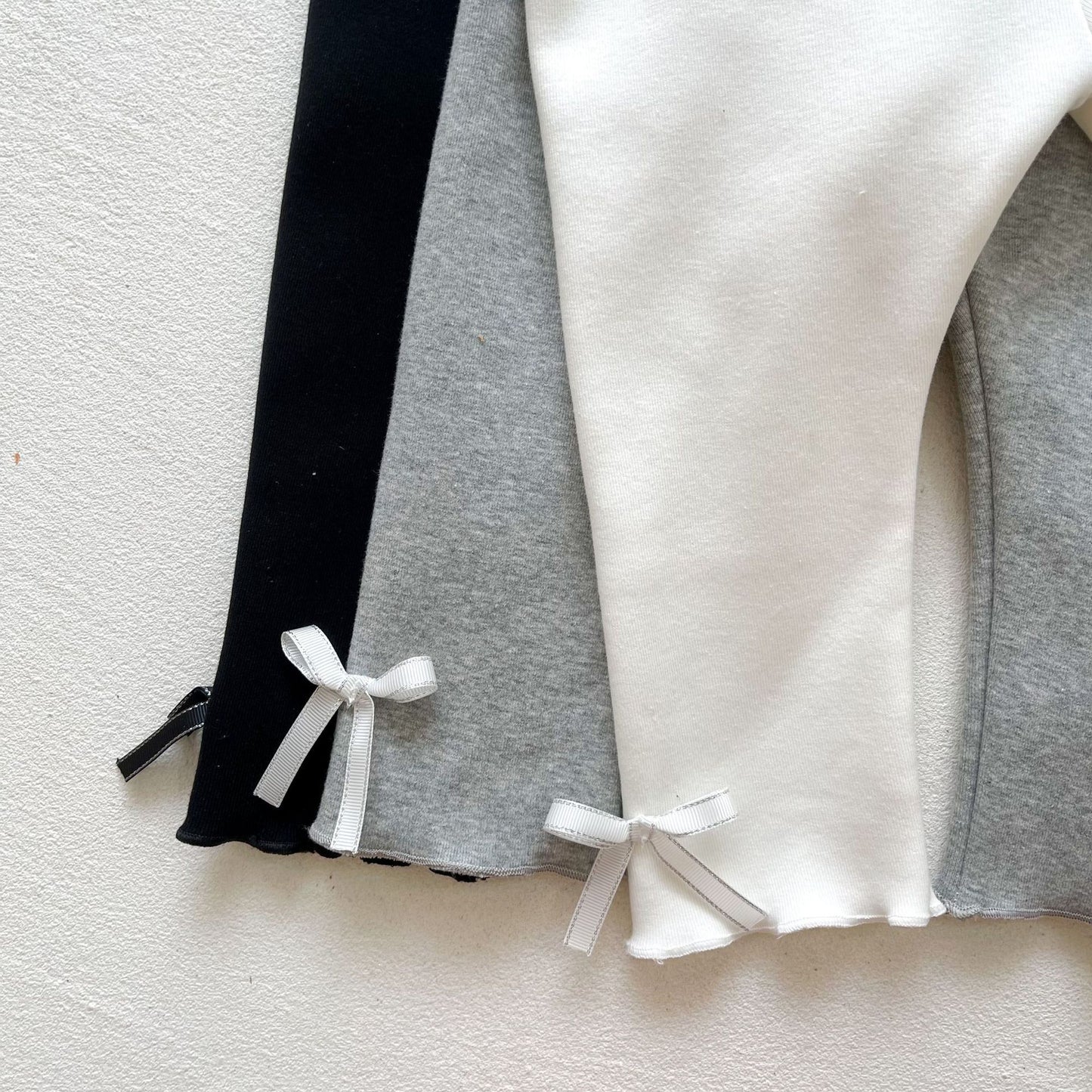 -ベビー リボン 裏起毛 レギンス パンツ【mh0000256】 - mamahalo shop - レギンスパンツ -  べビー服 - 子供服 - 男の子 - 女の子