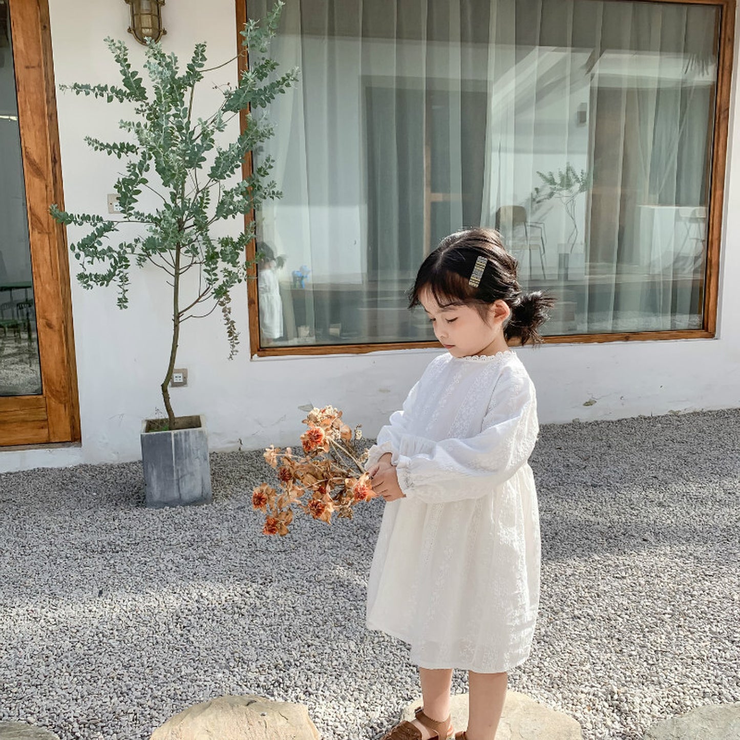 -キッズ フラワー 刺繍 ワンピース【mh0000229】 - mamahalo shop - 長袖ワンピース -  べビー服 - 子供服 - 男の子 - 女の子