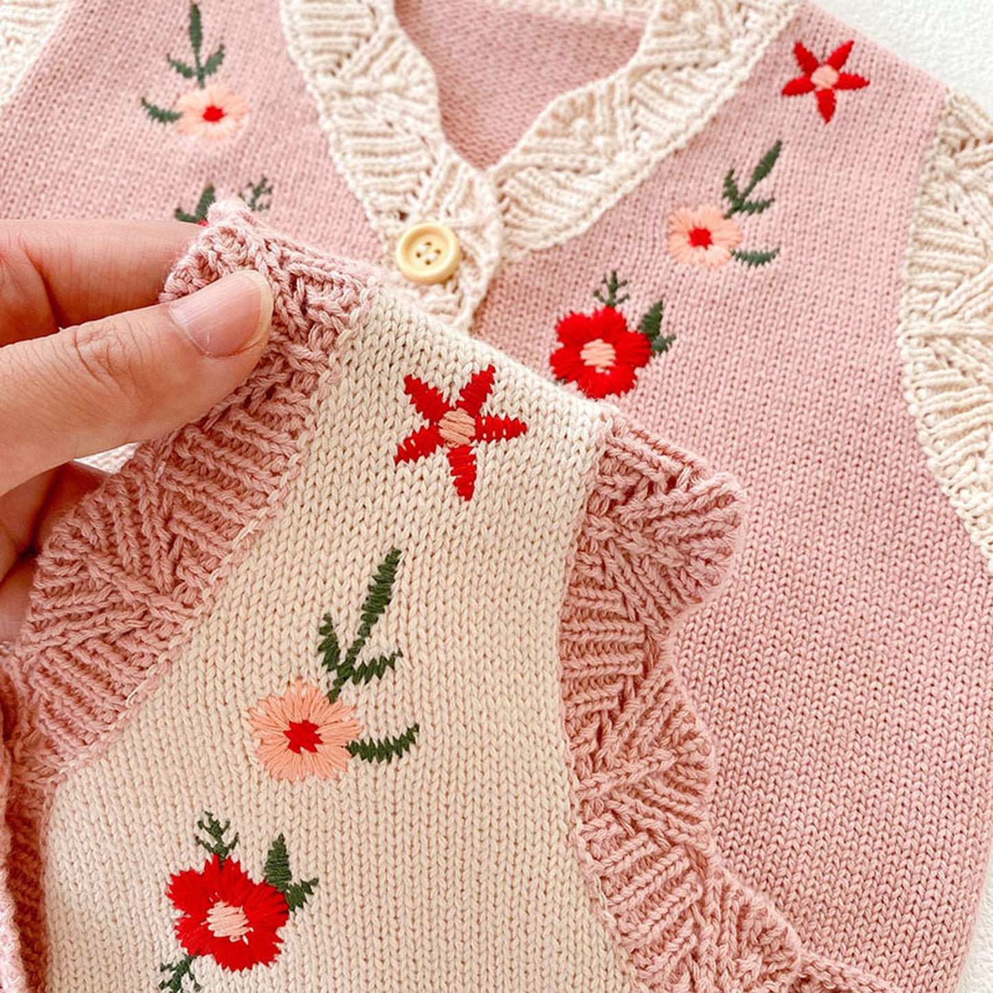 -ベビー フラワー 刺繍 ニット ベスト【mh0000067】 - mamahalo shop - ベスト -  べビー服 - 子供服 - 男の子 - 女の子