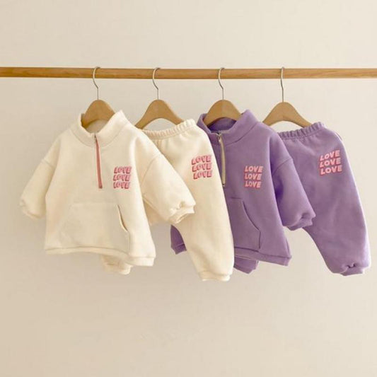 -キッズ セットアップ ロゴ スウェット トップス パンツ【mh0000201】 - mamahalo shop - 長袖セットアップ -  べビー服 - 子供服 - 男の子 - 女の子